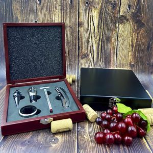 O 020 SET PARA VINOS PHARREL