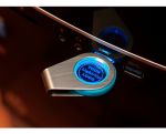 TH-063 USB GIRATORIA CON LUZ