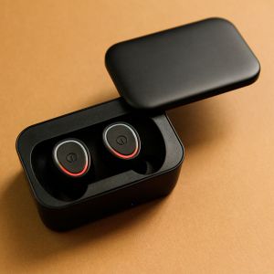 TH-075 AUDÍFONOS KUMI