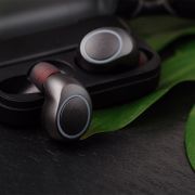 TH-075 AUDÍFONOS KUMI